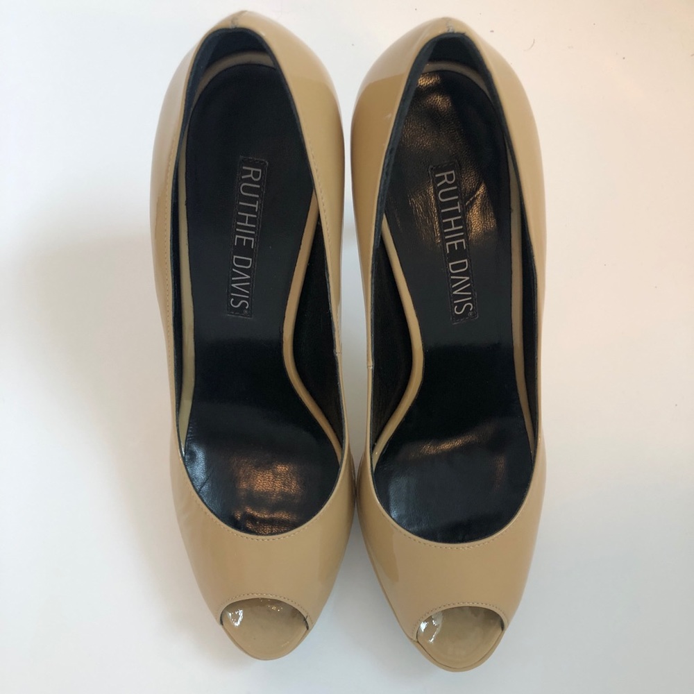 Stunning Ruthie Davis Platform Heels - Picture 5 of 8